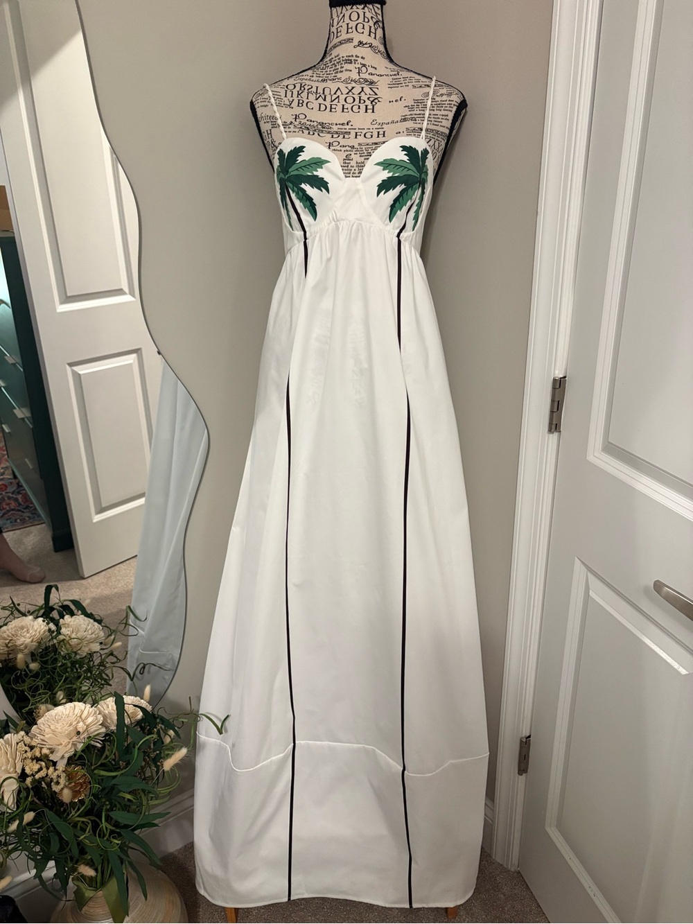 Source Unknown White Maxi Dress with Green Palm Motif